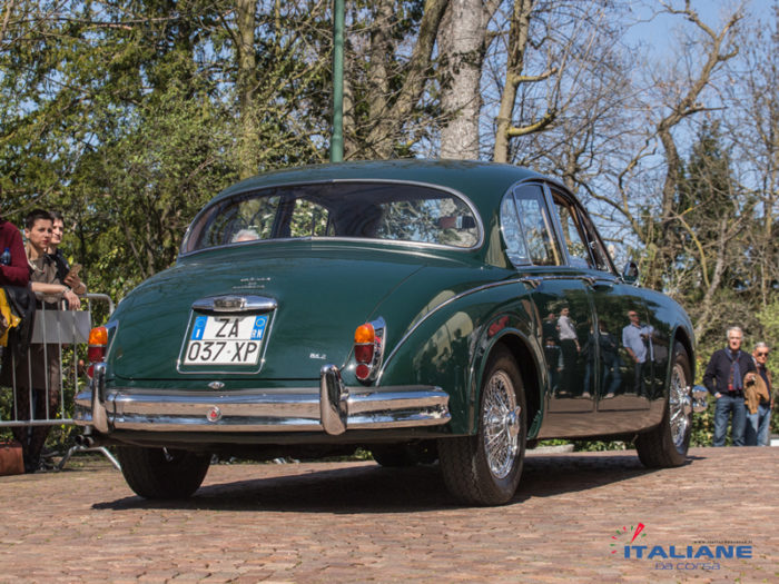 Italianedacorsa-Concorso-Salvarola-Terme-2019-Jaguar-MK-2