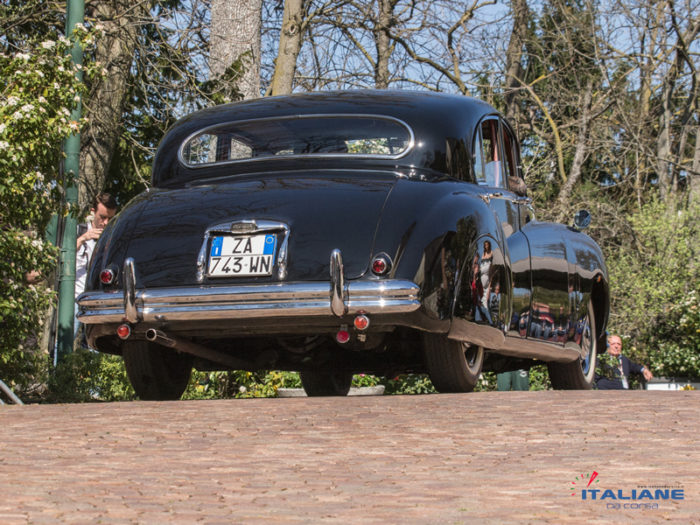 Italianedacorsa-Concorso-Salvarola-Terme-2019-Jaguar-MK-7