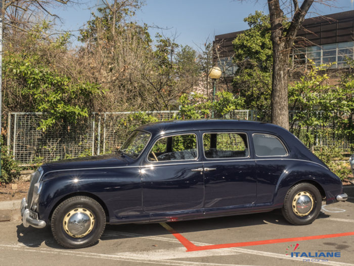 Italianedacorsa-Concorso-Salvarola-Terme-2019-LAncia-Aurelia-B15S-Limousine-BERTONE