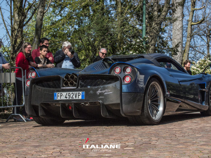 Italianedacorsa-Concorso-Salvarola-Terme-2019-Pagani-Huayra-Roadster