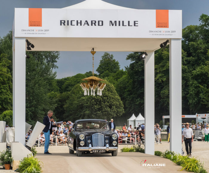 Italianedacorsa-Chantilly-Arts-&-Elegance-2019-Bentley-CRESTA