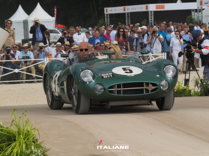 Italianedacorsa-Chantilly Arts & Elegance 2019-DBR1-Aston-Martin-da-corsa-dopo-guerra-Aperte