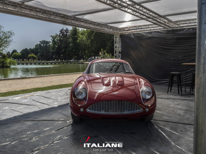 Italianedacorsa-Chantilly Arts & Elegance 2019 Aston Martin DB4 GT Zagato Continuation