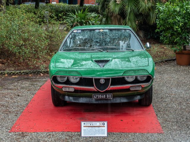Alfa-Romeo-MONTREAL